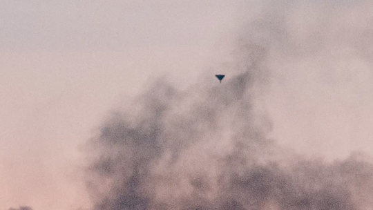 Ворожий безпілотник у небі