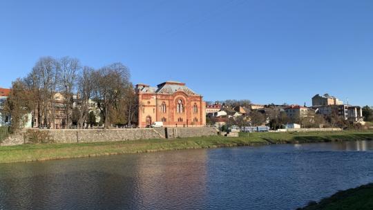 Ботанічна набережна