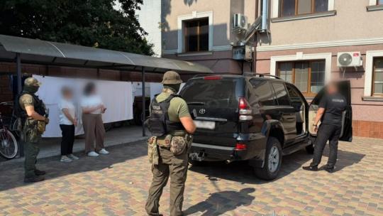 Обшуки у підозрюваних