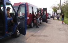 Перед митним постом "Лужанка" в черзі стоять понад 300 мікроавтобусів та 10 рейс