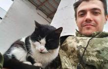 Святослав Сойко із бойовим котом