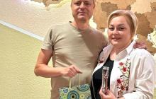 Макс Адаменко директоркою 13 школи в Мукачеві Людмилою Ковач 