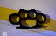 Чоловік підозріло почав себе поводити, як побачив патруль 