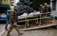 Військові допомогли пораненому під Горлівкою Захиснику