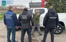 Чоловік використовував скрутне становище дівчат для вербування у сексрабство в Азії 