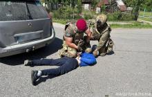 Під час затримання поліцейськими 