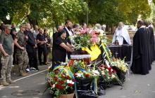 В Ужгороді попрощалися із 53-річним військовим Миколою Лошаком