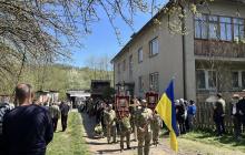 Прощання із захисником Олександром Поповичем на Рахівщині