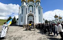 У Мукачеві попрощалися з полеглим захисником Володимиром Сурняком