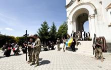 Прощання з полеглим воїном Іваном Чавою у Мукачеві