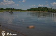Пошуки дитини у річці Тиса