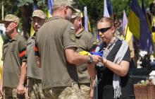 Прощання із воїном Володимиром Рогачем в Ужгороді