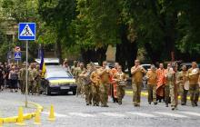 Прощання із полеглим воїном Олександром Карбованцем