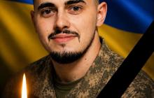 Захисник Олександр Плешинець