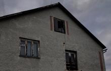 Будівля у Нересниці, де облаштували пансіонат для переселенців