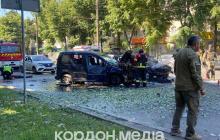 Автомобілі після таки росіян у Сумах