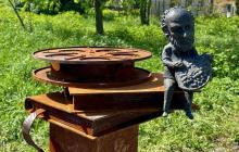 Мініскульптурку Сергію Параджанову відкрили в Ужгороді 