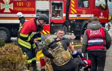 Назвичайники працюють на місці 