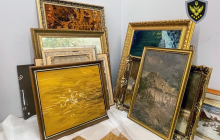 Арештовані картини