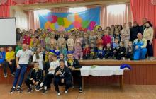 Школярі з Королева з вчителями