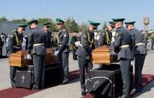Домовини Андрія Мельника та Софії Федак-Мельник