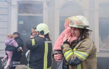 Діти з рятувальниками