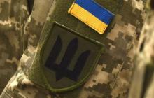 Рука військовослужбовця