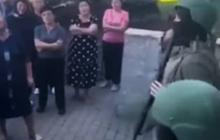 Віряни біля хустського ТЦК