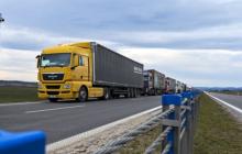 Вантажівка, дорога